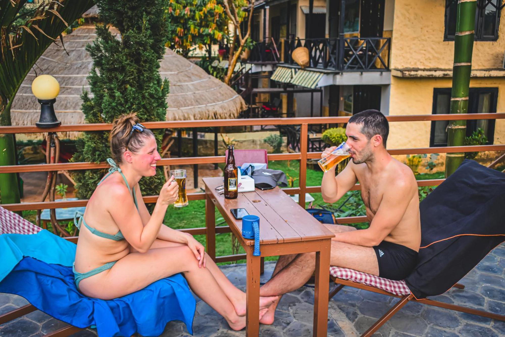 Hotel Riverside With Swimming Pool Sauraha Εξωτερικό φωτογραφία
